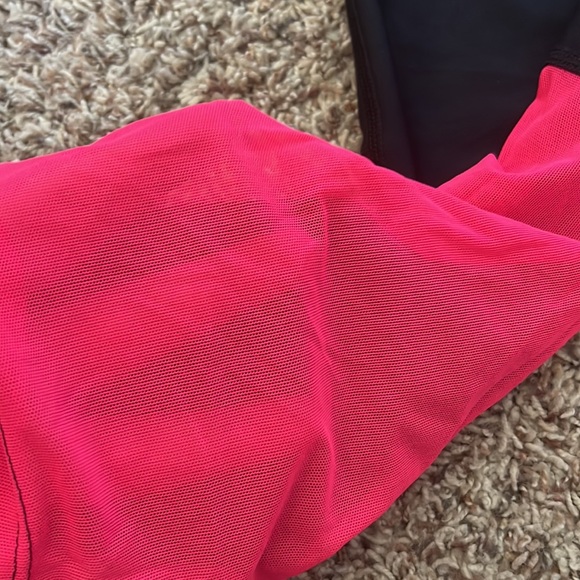 Women’s Under Armour leggings - Picture 3 of 5